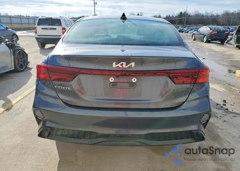 2024 Kia Forte Lx z USA, uszkodzony, nr VIN 3KPF24AD6RE724390